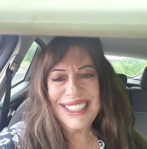 Meet your Posher, Lori